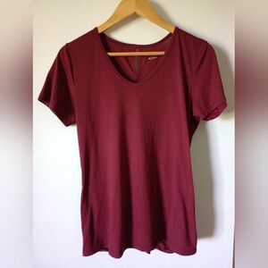 🙂BCG Burgundy T-Shirt With Slits and Tie In Back Size Medium